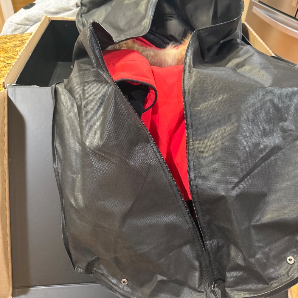 Canada Goose Jacket - Picture 4 of 6